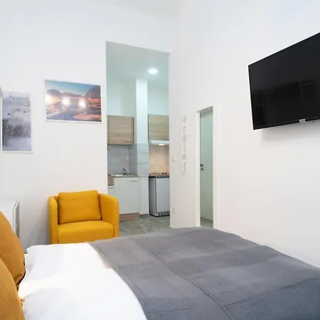 Apartment Modern Stylish At Location Budapest