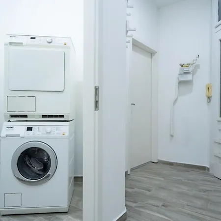 Modern Stylish At Location Daire